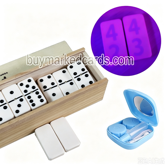 Mit Leuchttinte markierter Domino